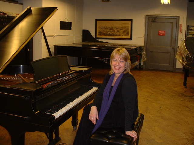 Laura Olsen at Steinway Hall